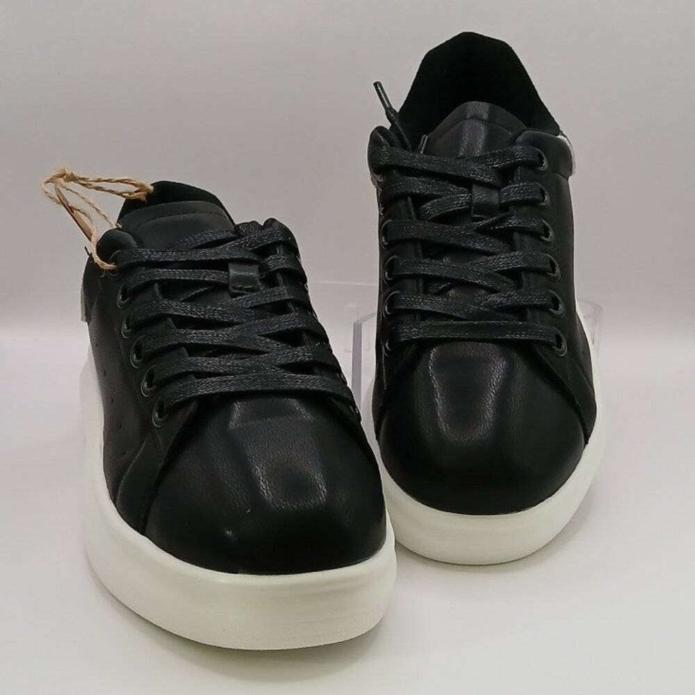 Seven7 Miki Low-Top Platform Sneakers